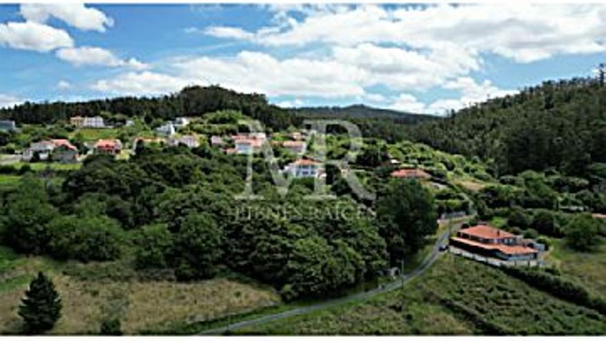 250.000 € Venta de terreno en Cedeira 8.500 m2, 29 €/m2...