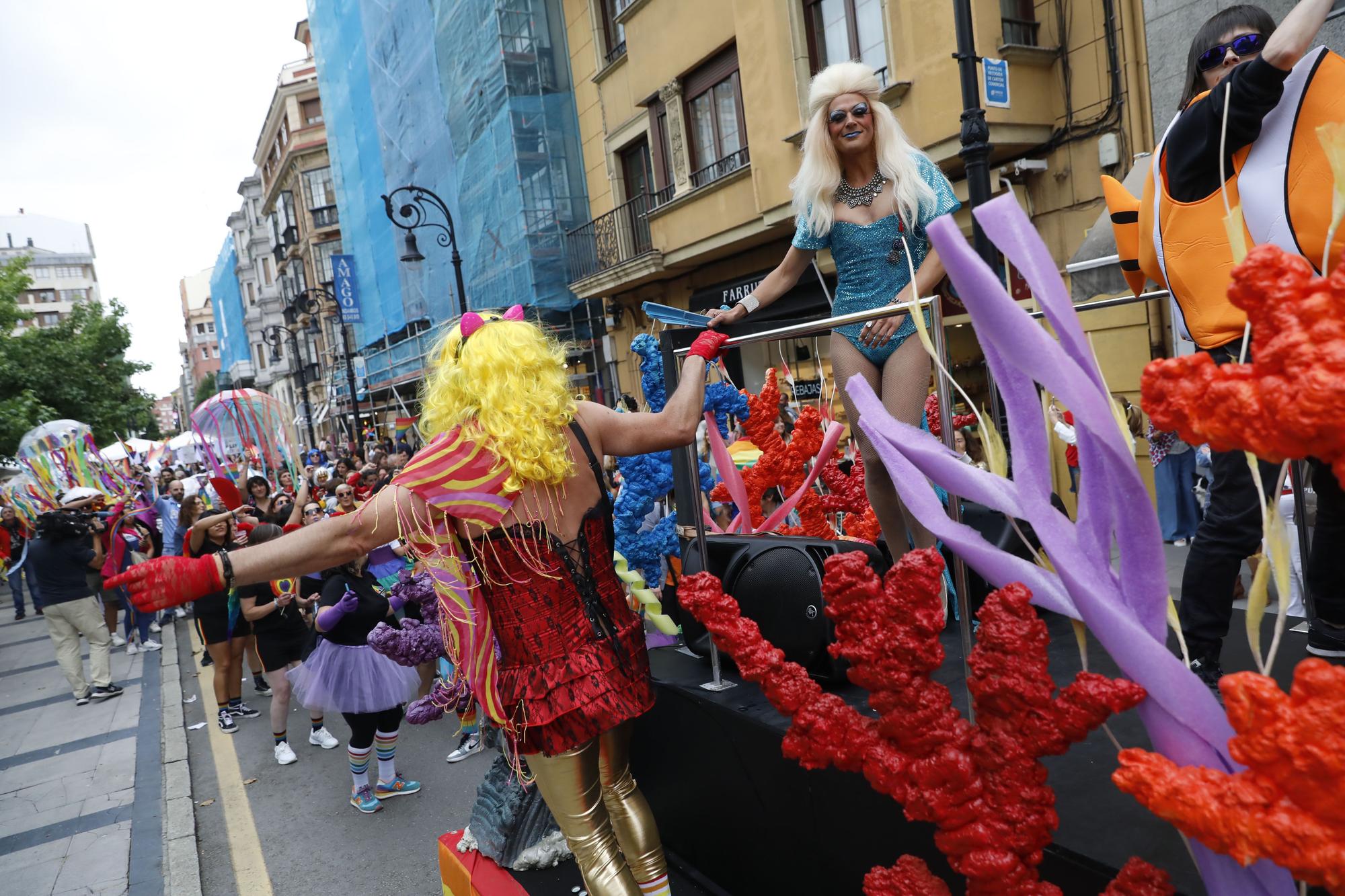 En imágenes: así fue la manifestación del orgullo LGTB en Gijón