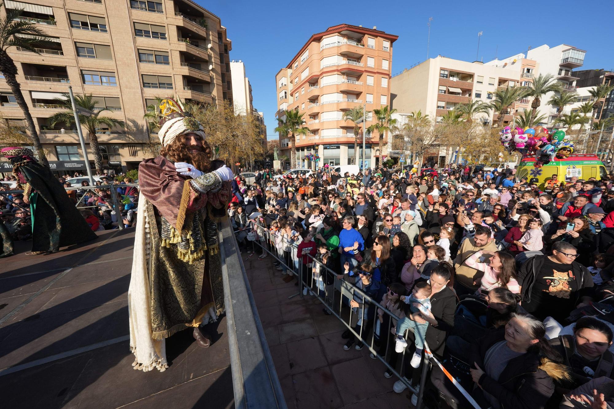 Las mejores imágenes de la llegada de los Reyes Magos a Castellón