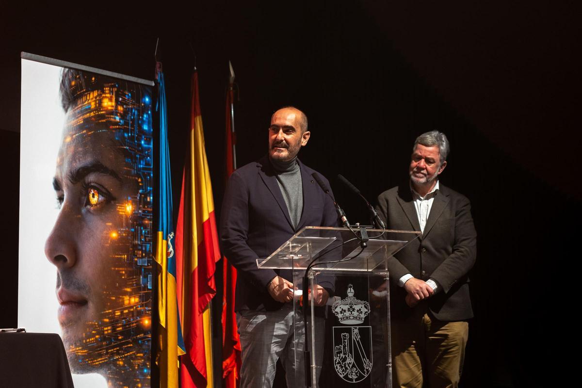 El fundador de BemyVega, Antonio Sánchez Kaiser, dio un discurso tras recoger el galardón.