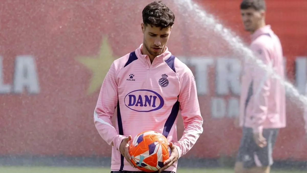 Puado, sin rodeos ante el Barça: "Jugamos en casa, somos el Espanyol y esperamos ganar"