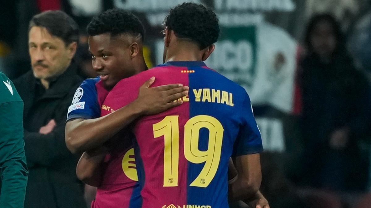 Lamine Yamal y Ansu Fati durante el encuentro ante el Mallorca