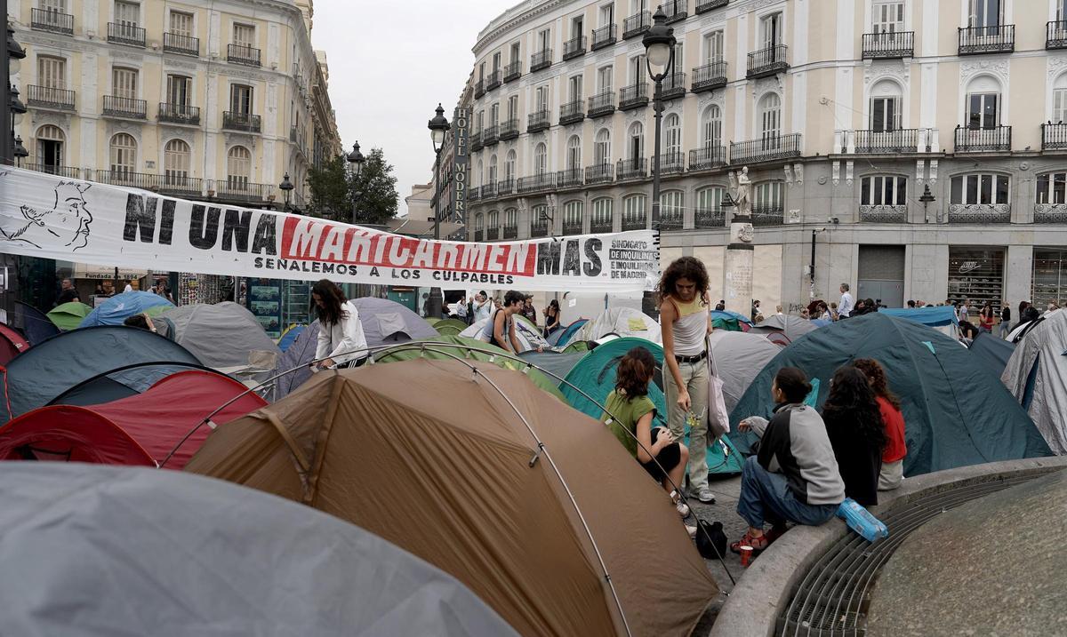 Acampada en la Puerta del Sol por la Vivienda.