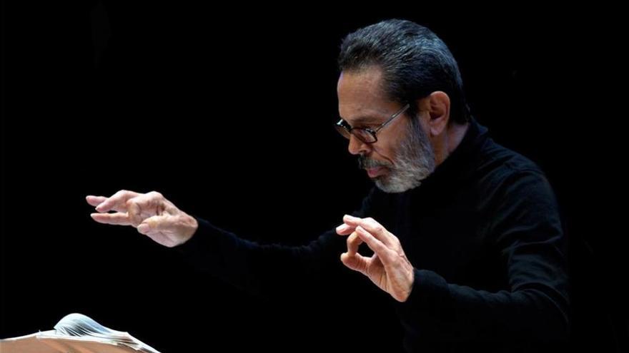 La Cátedra de Composición Manuel de Falla comienza a ensayar bajo la batuta de Leo Brouwer