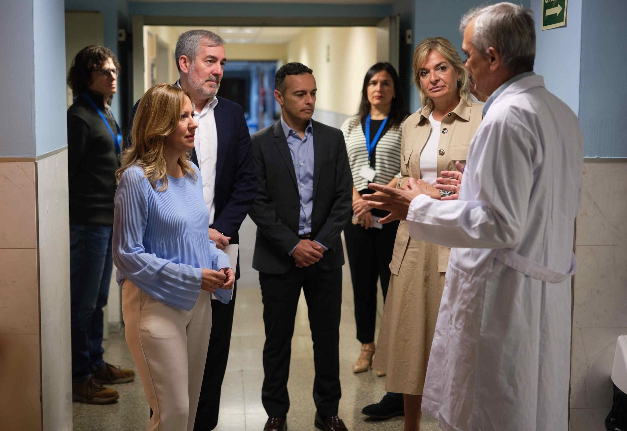 Fernando Clavijo visita la nueva sala de Hemodinámica del Hospital La Candelaria