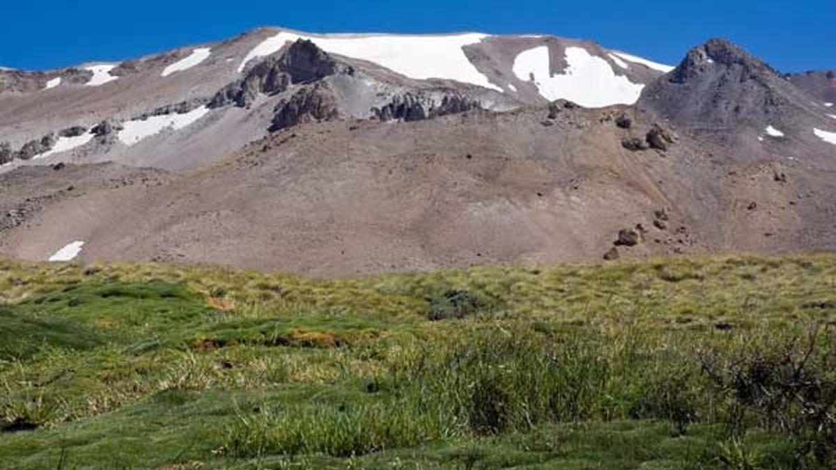 De volcanes y lagunas patagónicas en Argentina