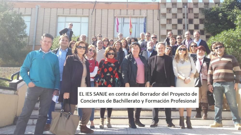 Protestas en institutos de la Región contra los conciertos educativos