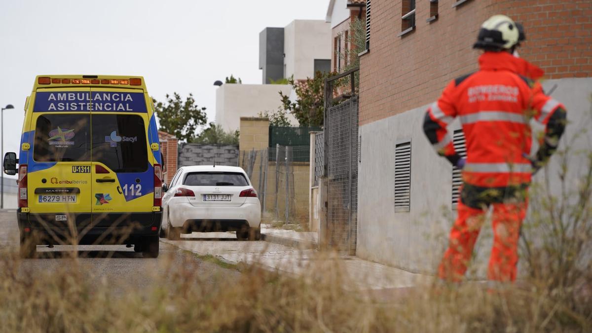 Ambulancia junto a la calle Barcelona.