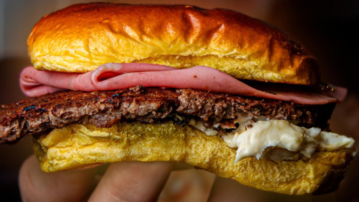 Esta es la hamburguesa con la que este local de Las Palmas de Gran Canaria quiere ser la mejor de España