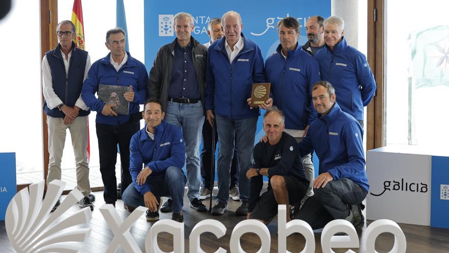 El &#039;Bribón&#039; de Juan Carlos I se lleva el Trofeo Xacobeo en Sanxenxo