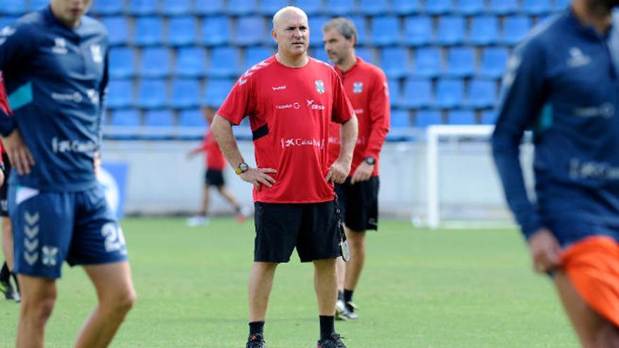 Luis César Sampedro, en un entrenamiento con el Tenerife.