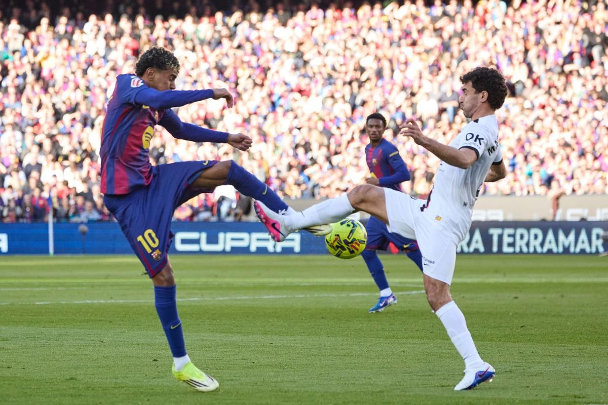 Lamine Yamal, durante el encuentro frente al Mallorca.