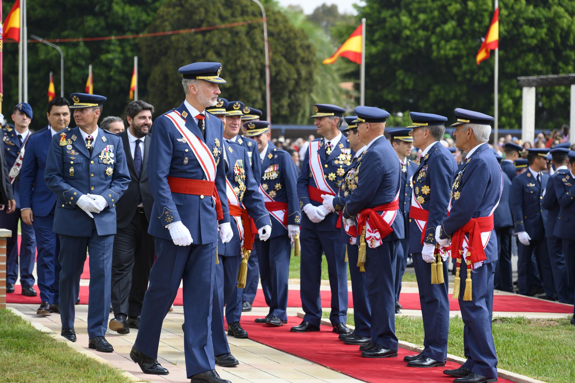 Las imágenes de la visita del rey Felipe VI en la Academia General del Aire de San Javier