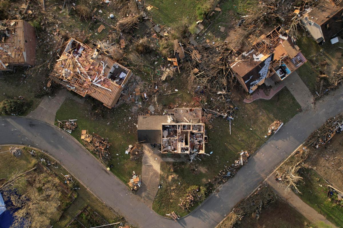 La oleada de tornados en Estados Unidos deja al menos 29 muertos