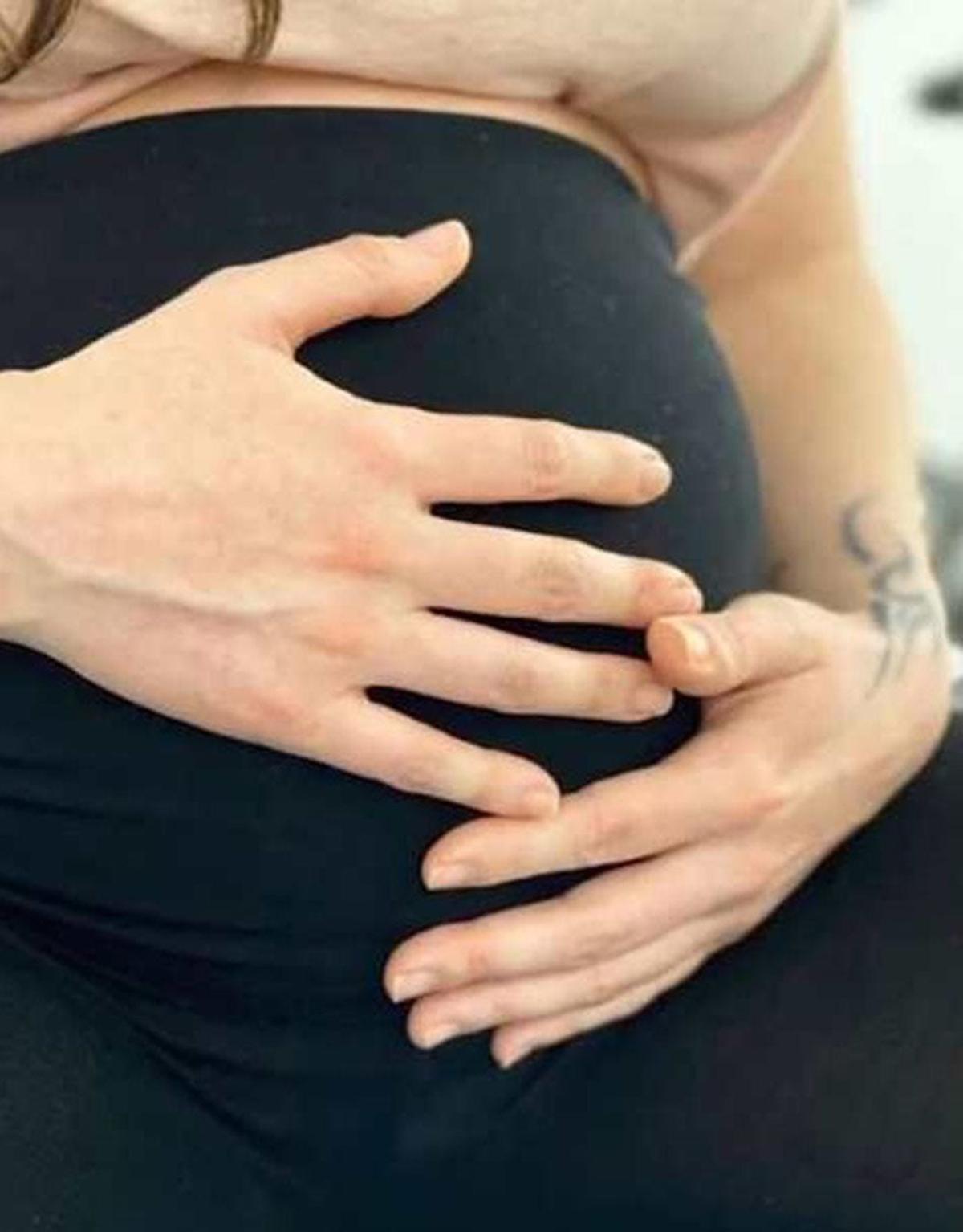 Barriga del embarazo de Malu