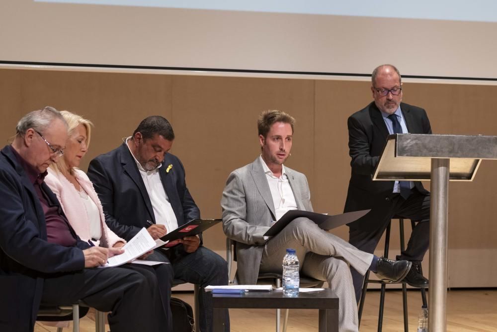 El debat electoral de Figueres en imatges