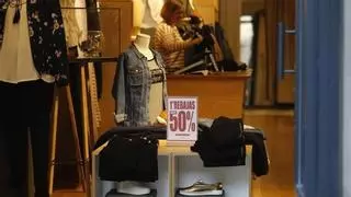 Black Friday o rebajas de invierno: ¿cuándo se compra más ropa?