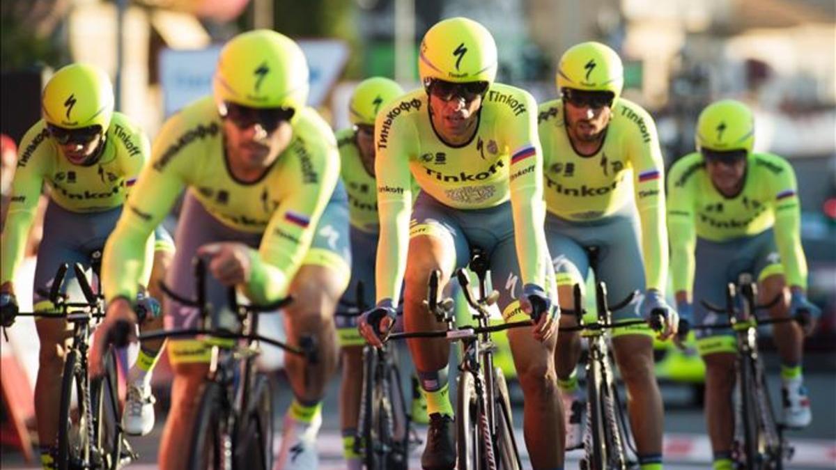 El Tinkoff de Alberto Contador se dejó 52 segundos en la contrarreloj por equipos