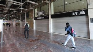 Les obres a l’interior de l’estació de Sants desorienten els viatgers