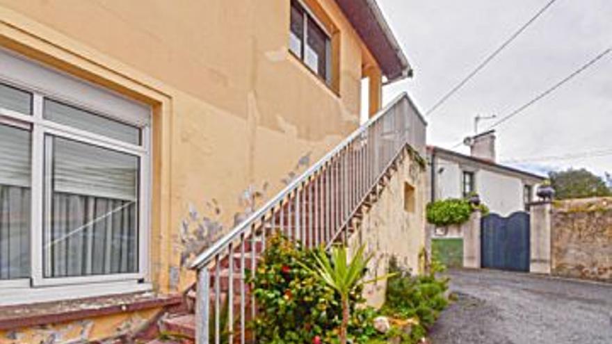 625 € Alquiler de casa en Rutis (Culleredo) 104 m2, 5 habitaciones, 2 baños, 6 €/m2, 1 Planta...
