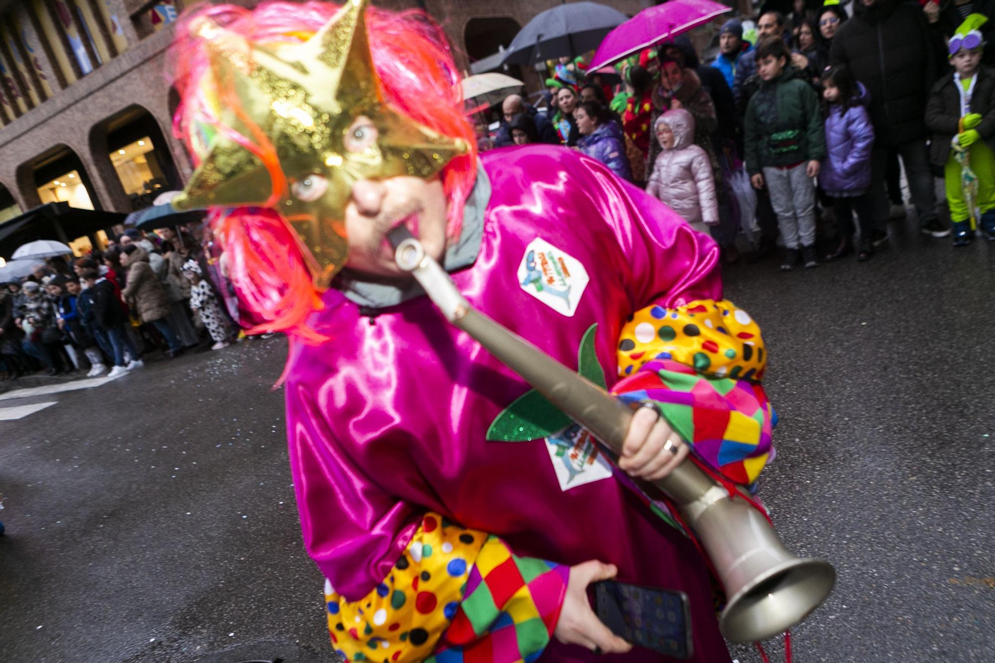 EN IMÁGENES: Gran desfile de Martes de Carnaval en Avilés