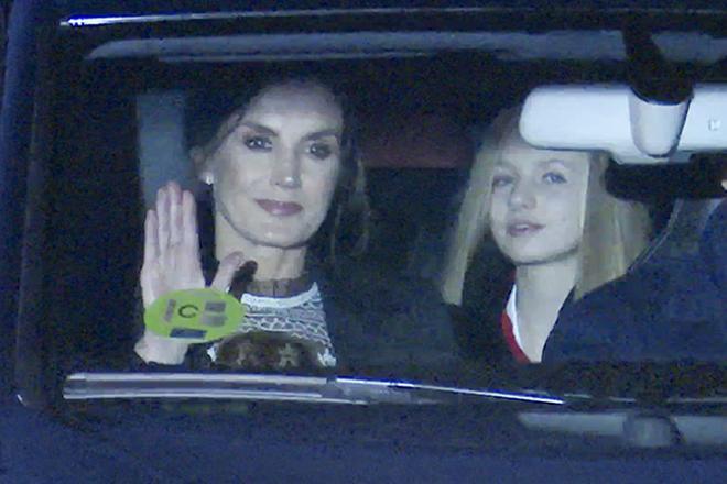 La reina Letizia en coche el día de los Reyes Magos