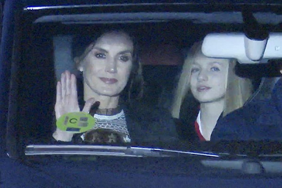 La reina Letizia en coche el día de los Reyes Magos