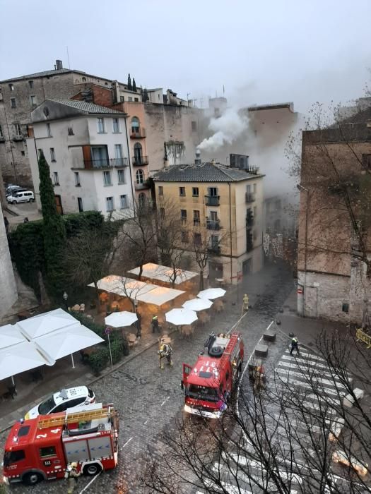 Incendi al Konig del carrer Calderers