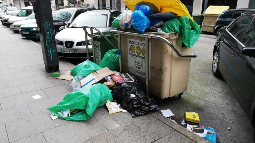 Doce camiones &quot;con deficiencias&quot; recogieron la basura la pasada noche