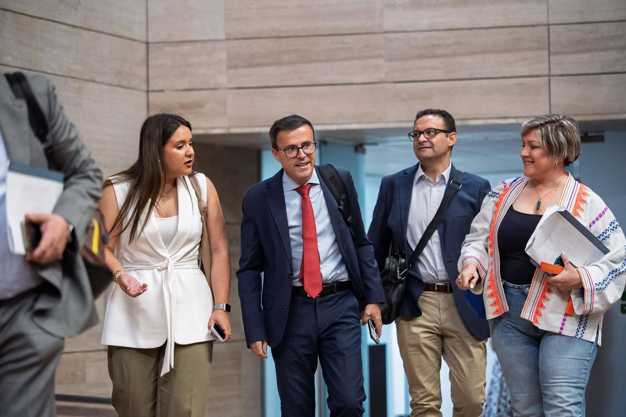 Fotogalería | Las imágenes del pleno en la Asamblea de Extremadura
