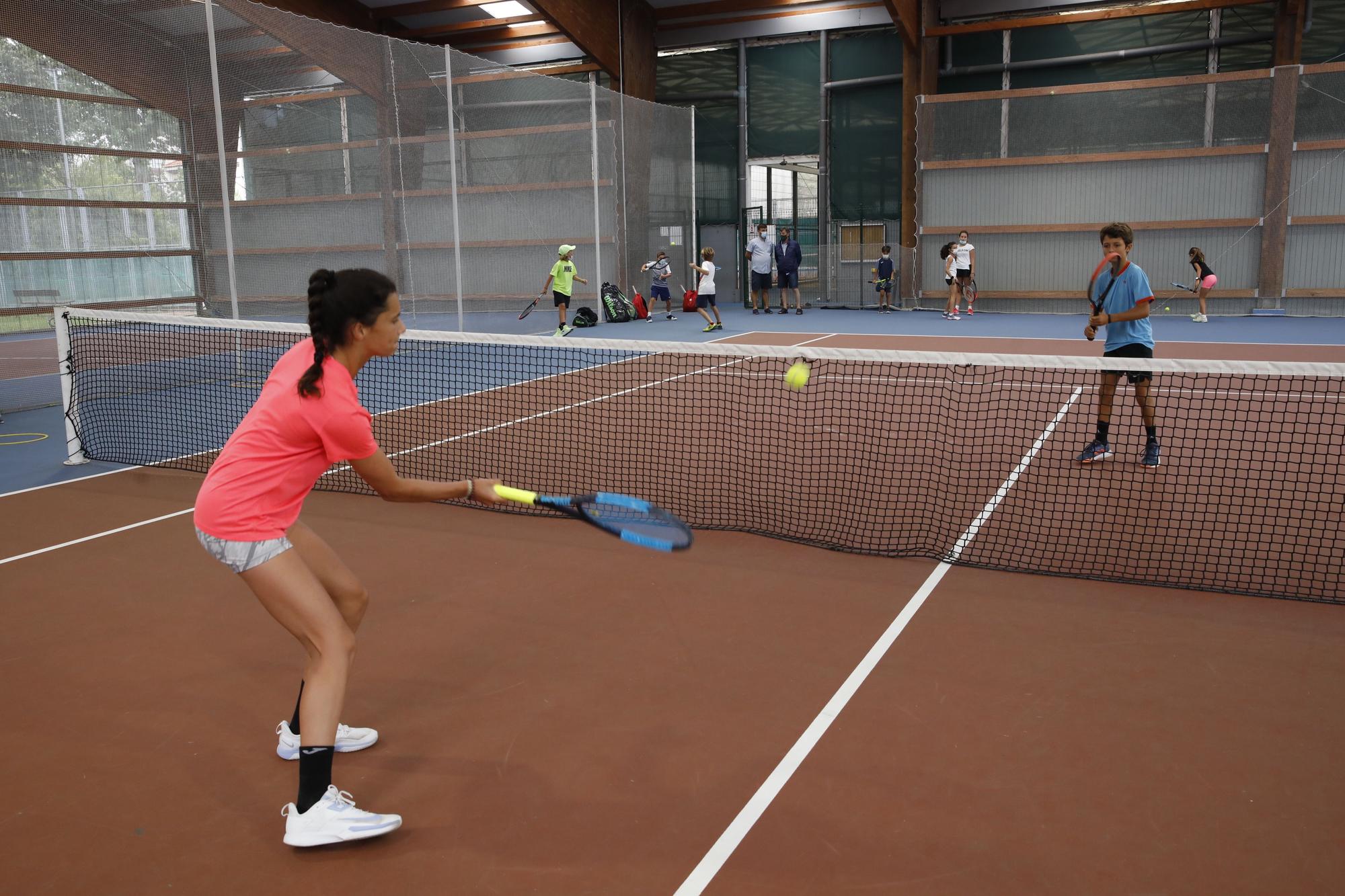 El día después de la victoria de Carreño: Grupo Covadonga, en el Santa Olaya y en el club de Tenis de Gijón