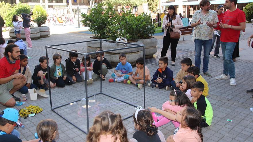Més d’un miler d’infants participen en la 15a edició de la Fira de la Ciència de Girona