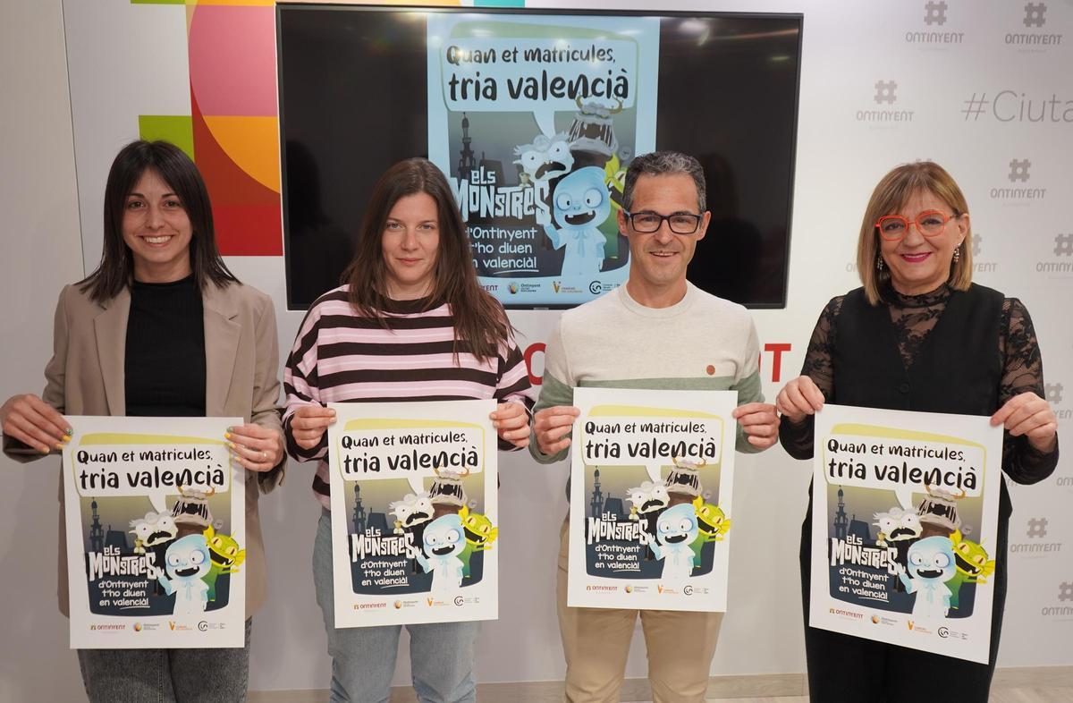 Presentación de la campaña para elegir el valenciano en la matriculación escolar en Ontinyent.