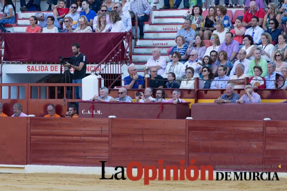 Ambiente en la corrida de rejones de la Feria de M