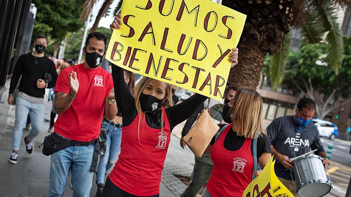 Un momento de la manifestación del sector el pasado miércoles, día 13, por las calles de Santa Cruz.