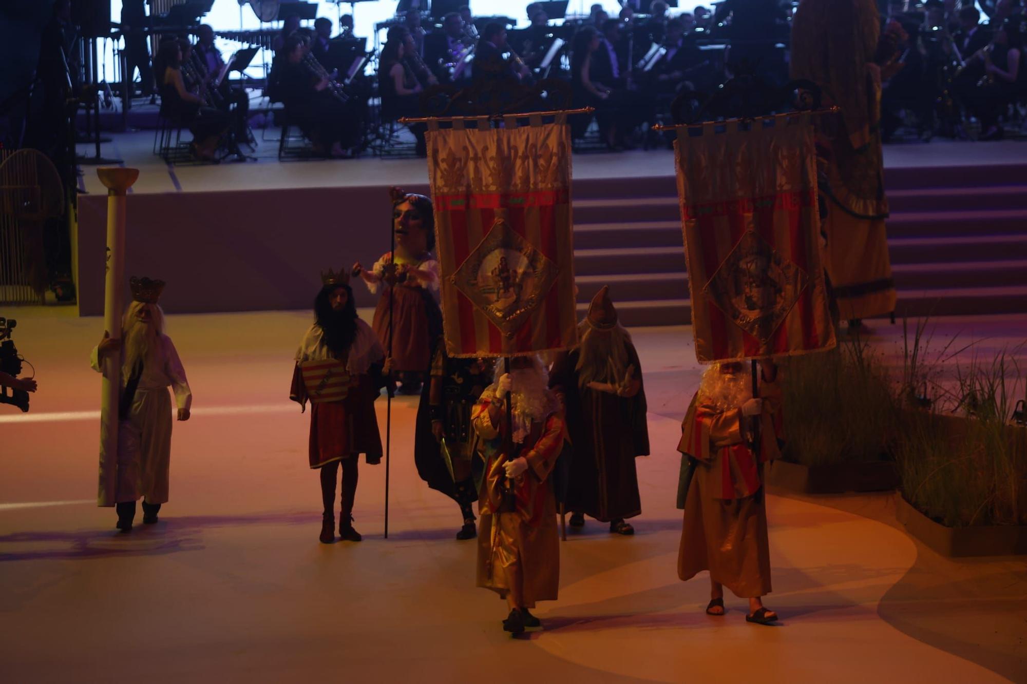 Todas las fotos de la gala de elección de candidatas a fallera mayor de València 2026