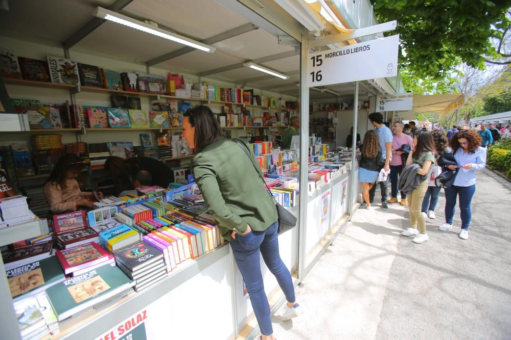 Un paseo por la 52ª Fira del Llibre de València