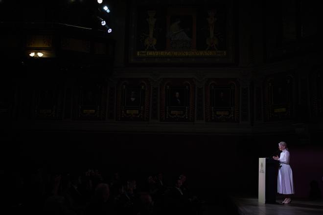 La vicepresidenta segunda y ministra de Trabajo y Economía Social, Yolanda Díaz, interviene durante la firma del acuerdo con el Comité Español de Representantes de Personas con Discapacidad (CERMI), en el Ateneo de Madrid, a 3 de abril de 2024, en Madrid (España). La firma se efectúa para la promoción y desarrollo de la iniciativa legislativa de protección frente al despido automático de personas con incapacidad permanente, que Díaz anunció que se llevaría a cabo para evitar que la norma sea el despido cuando hay una situación de discapacidad sobrevenida en un trabajador. 03 ABRIL 2024;DISCAPACIDAD;ACUERDOS;TRABAJO;ECONOMÍA;SOCIEDAD; Jesús Hellín / Europa Press 03/04/2024 / YOLANDA DÍAZ;Jesús Hellín