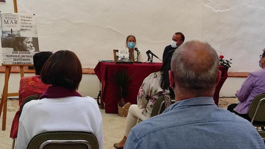 La Biblioteca de Aguilar fue escenario de la presentación del libro ‘La hija del mar’.