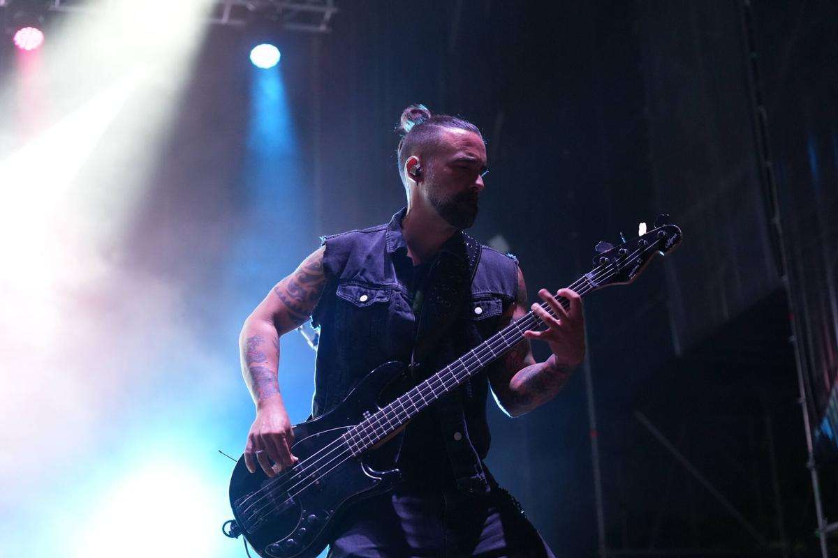 Medina Azahara desata la nostalgia en su último concierto en Badajoz