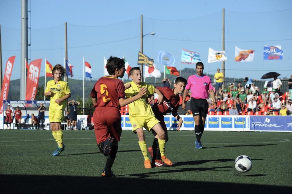 Los jóvenes del Submarino Amarillo doblegaron en la final a la Roma, que debutaba en el torneo.