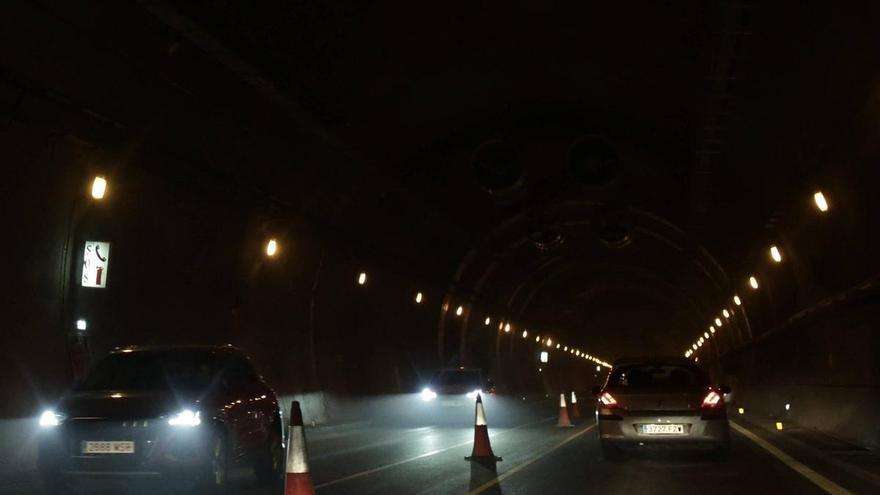 Barbón, sobre el cierre temporal del Huerna la pasada noche: "Nos da la razón de que la autopista no está en condiciones"