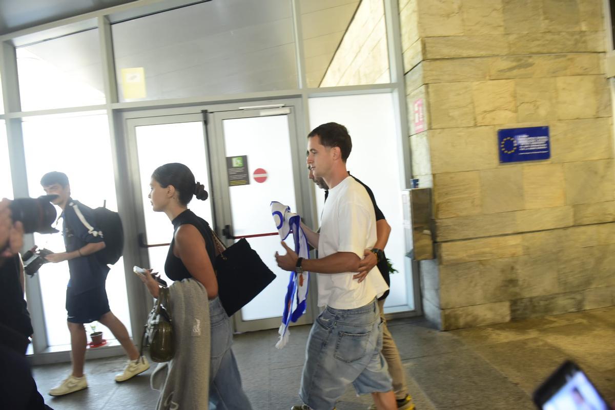 Llega Marc Casadó a A Coruña para incorporarse al Deportivo Llega Marc Casadó a A Coruña para incorporarse al Deportivo