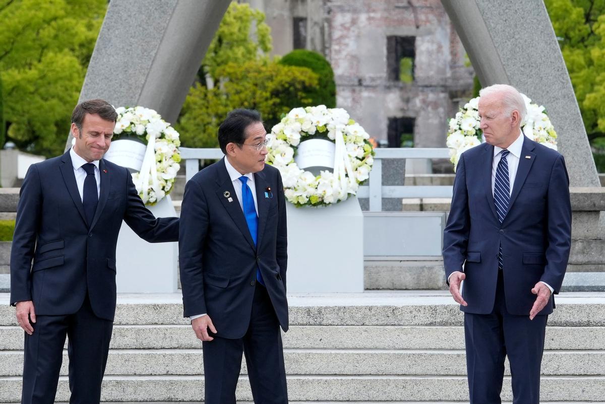 Los líderes del G7 visitan el Memorial Park para las víctimas de la bomba atómica en Hiroshima, entre protestas