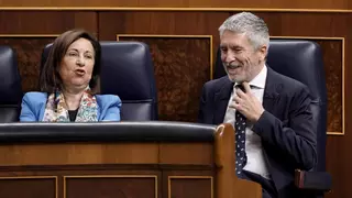 Marlaska y Robles señalan a Vox como responsable de los disturbios de Torre Pacheco