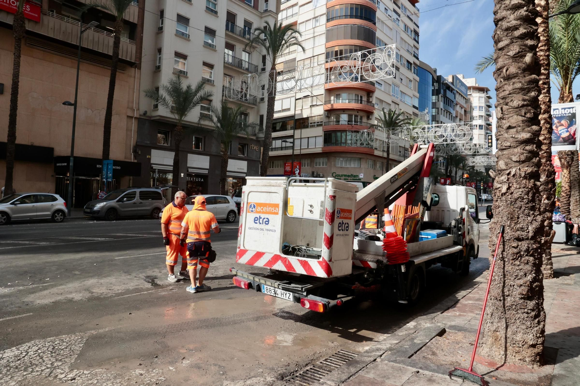 Alicante desmonta las Hogueras y pone fin a las fiestas de este 2025