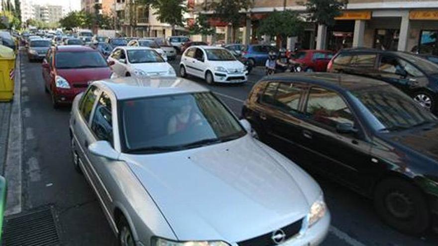 El PSOE propone que pague menos quien no coja el coche