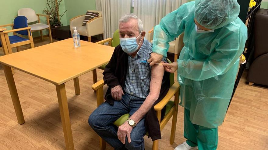 La segunda dosis de la vacuna contra el COVID llega a A Coruña