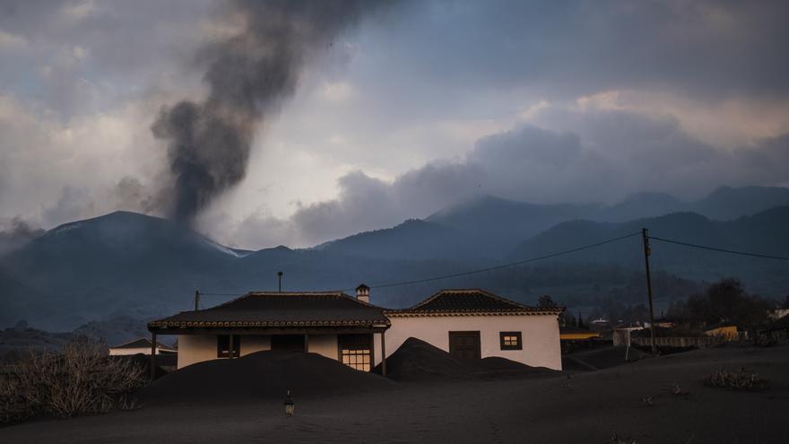 El volcán de La Palma sin emitir señal de tremor ni de actividad