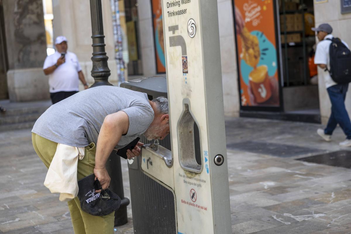Así vive Mallorca la primera ola de calor del verano